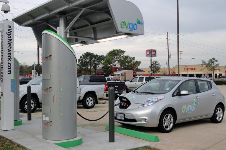 ESTACIÓN DE CARGA EV DE NIVEL 2 PROVEEDORES