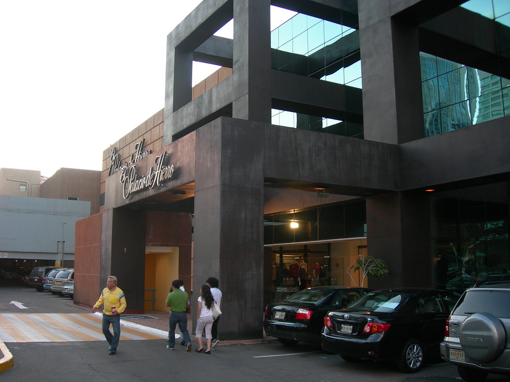 EL PALACIO DE HIERRO MEXICO PROVEEDORES