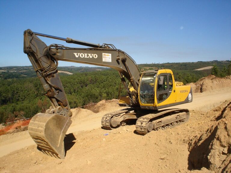 RODILLO DE RUEDA DENTADA DE EXCAVADORA PROVEEDORES