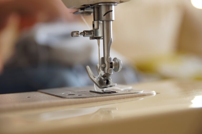 PROVEEDORES DE MÁQUINAS DE COSER DE CARTÓN DE CHINA